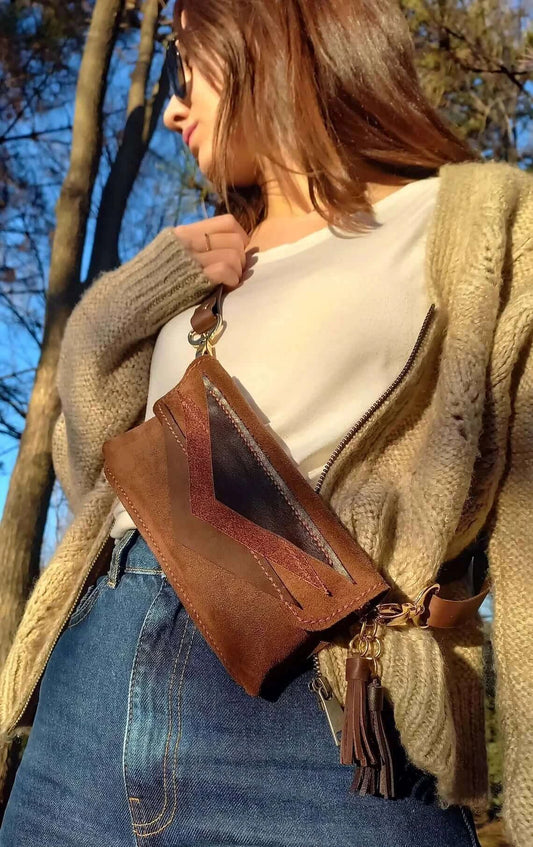 Front view of triangle brown leather belt bum bag in style 01