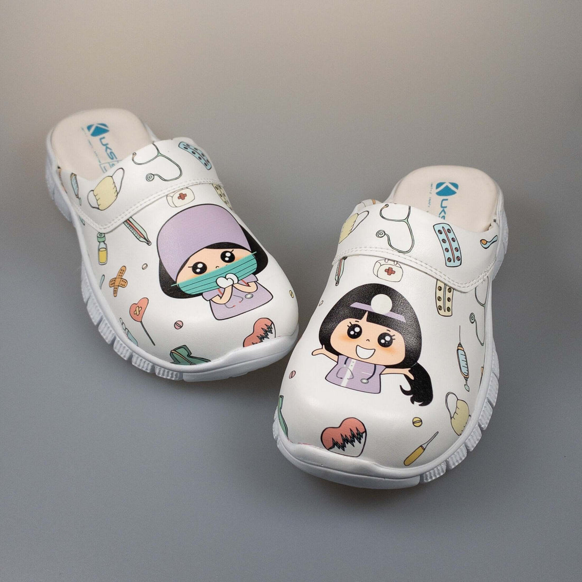 Footbed detail of handmade unisex doctor and nurse leather clogs with a Comfortflex sole