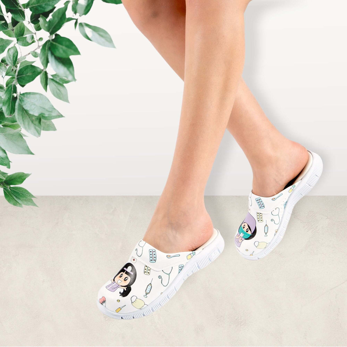 Side profile of handmade unisex doctor and nurse leather clogs with a Comfortflex sole