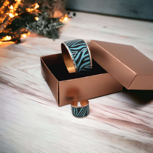 The full adjustable turquoise copper ring and bracelet set laid flat